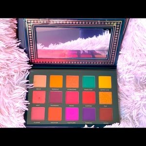 Ace Beaute Nostalgia Palette
